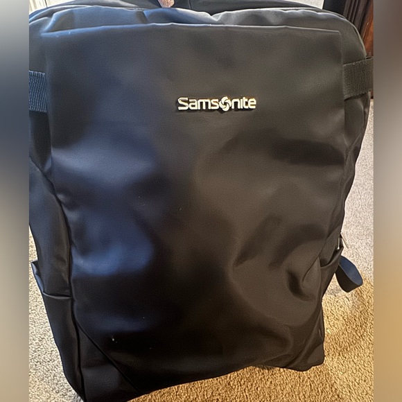 Small laptop backpack - Picture 4 of 6